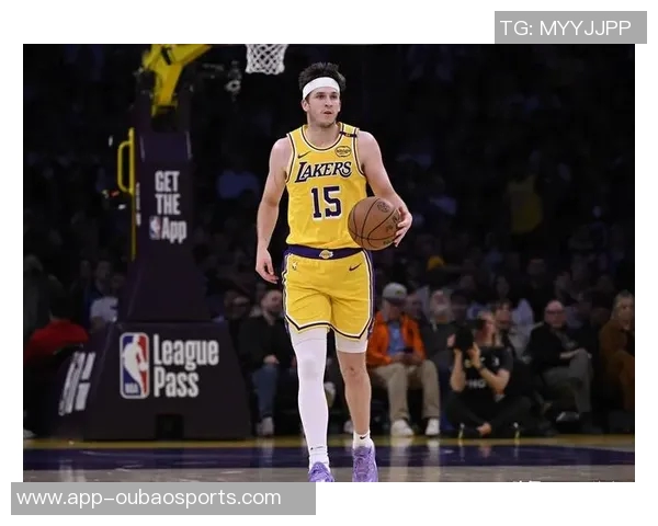 老詹关键时刻遭封盖夸梅质疑为何不传给东契奇作为首选 老詹关键时刻遭封盖夸梅质疑为何不传给东契奇作为首选