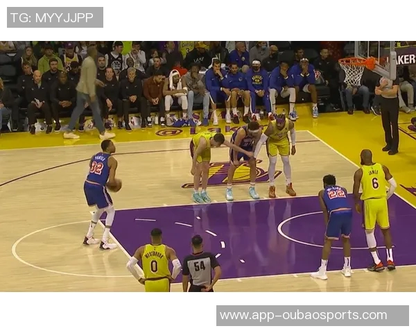 次节未得分三分火力全开半场表现抢眼拿下15分4板3助