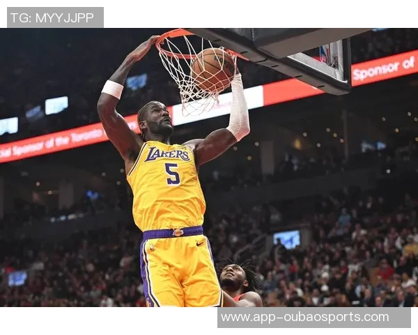 帕金斯直言艾顿两双数据无足轻重亚当斯表现更具价值引发热议 帕金斯直言艾顿两双数据无足轻重亚当斯表现更具价值引发热议